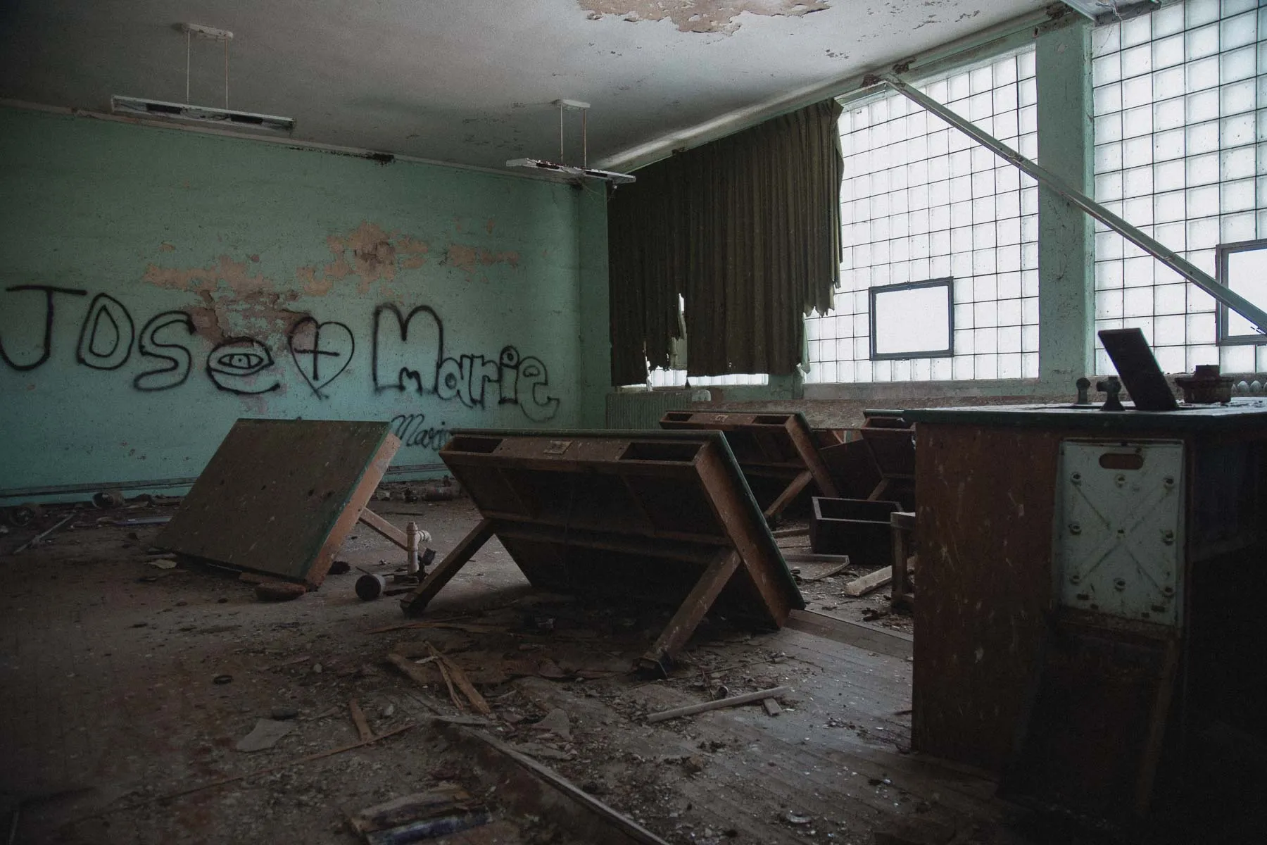 Science lab counters inside Ayrshire Consolidated School