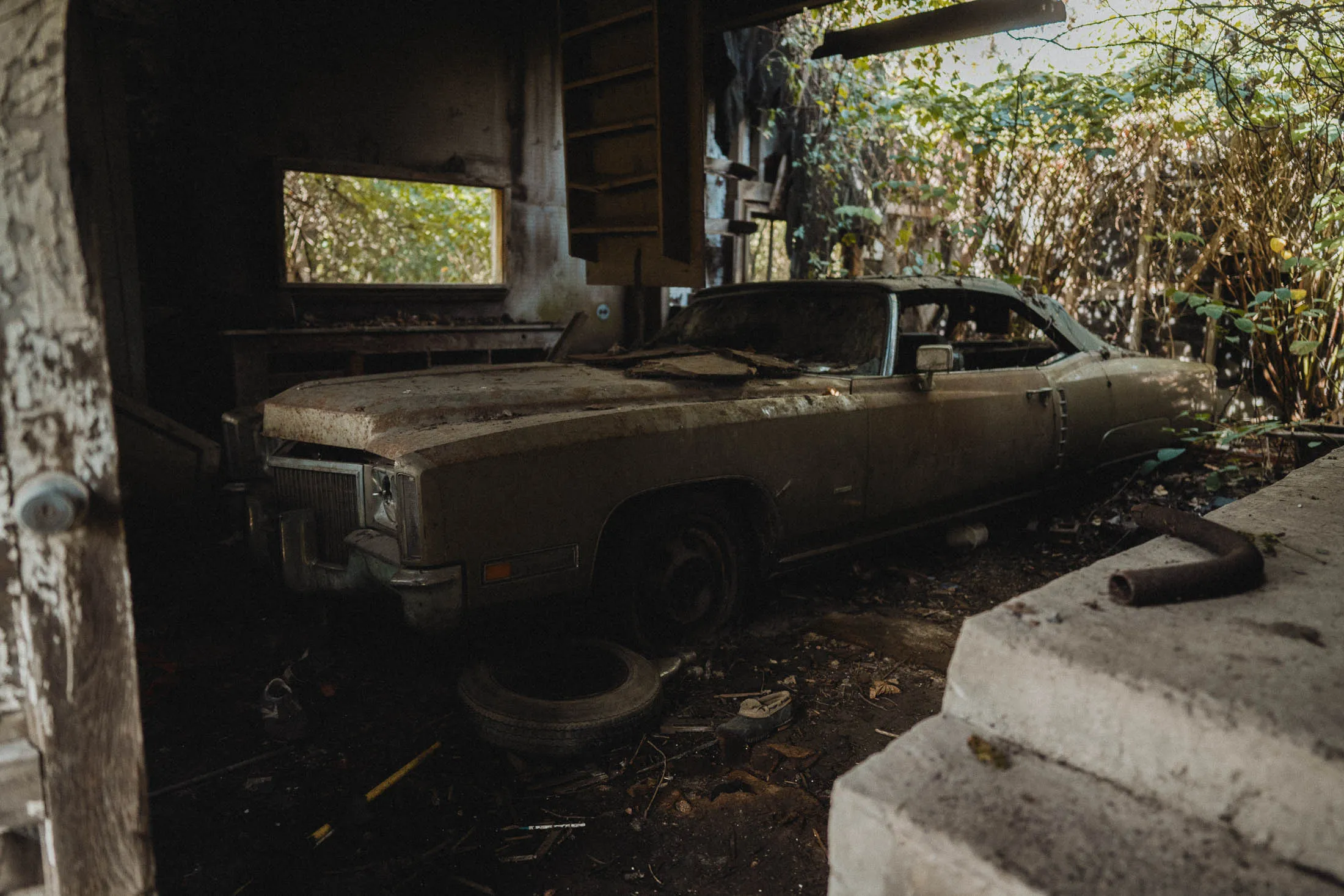 Low-mile 1971 Cadillac Eldorado in Cypress Green Metallic Finger Lakes, NY barn find
