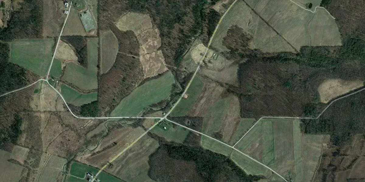 Google Maps aerial of the Cadis Baptist Church grounds before demolition