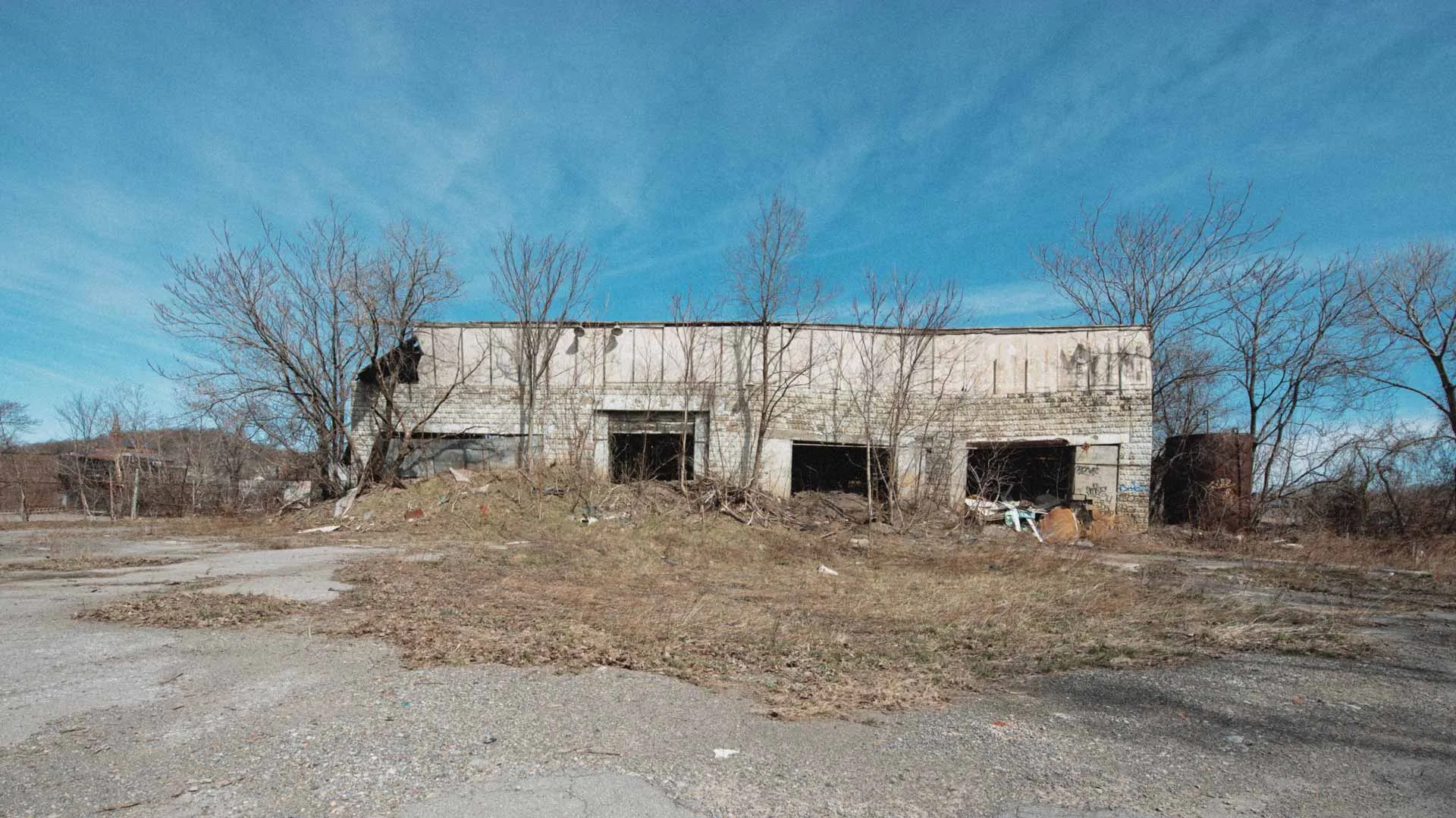 Collapsing south-side garage doors of the D.W. Winkelman Co. warehouse