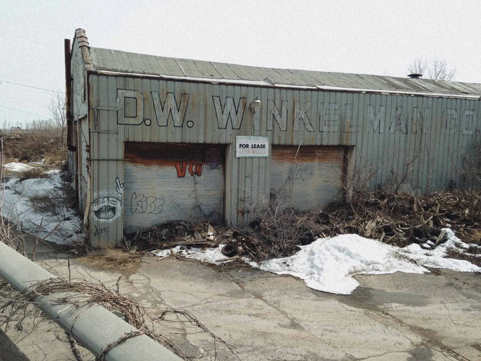 2014 newspaper clipping about the tax-delinquent D.W. Winkelman Co. property