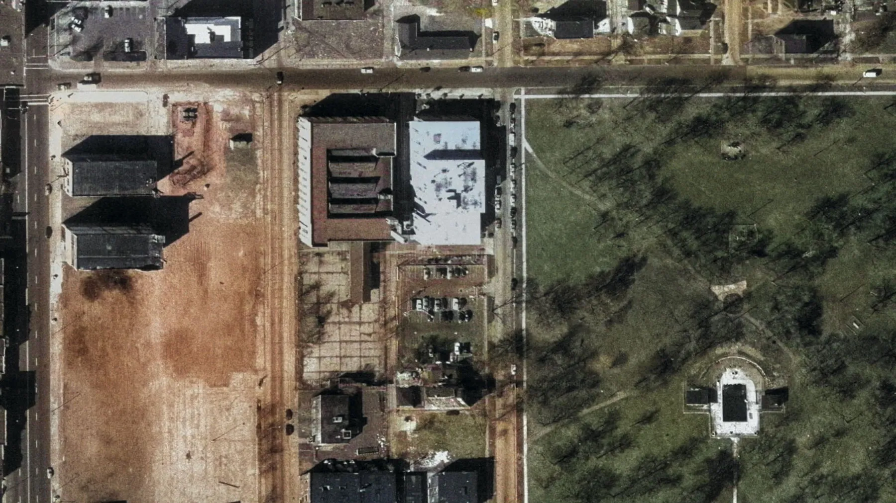 1998 aerial photograph of the Gary United States Post Office
