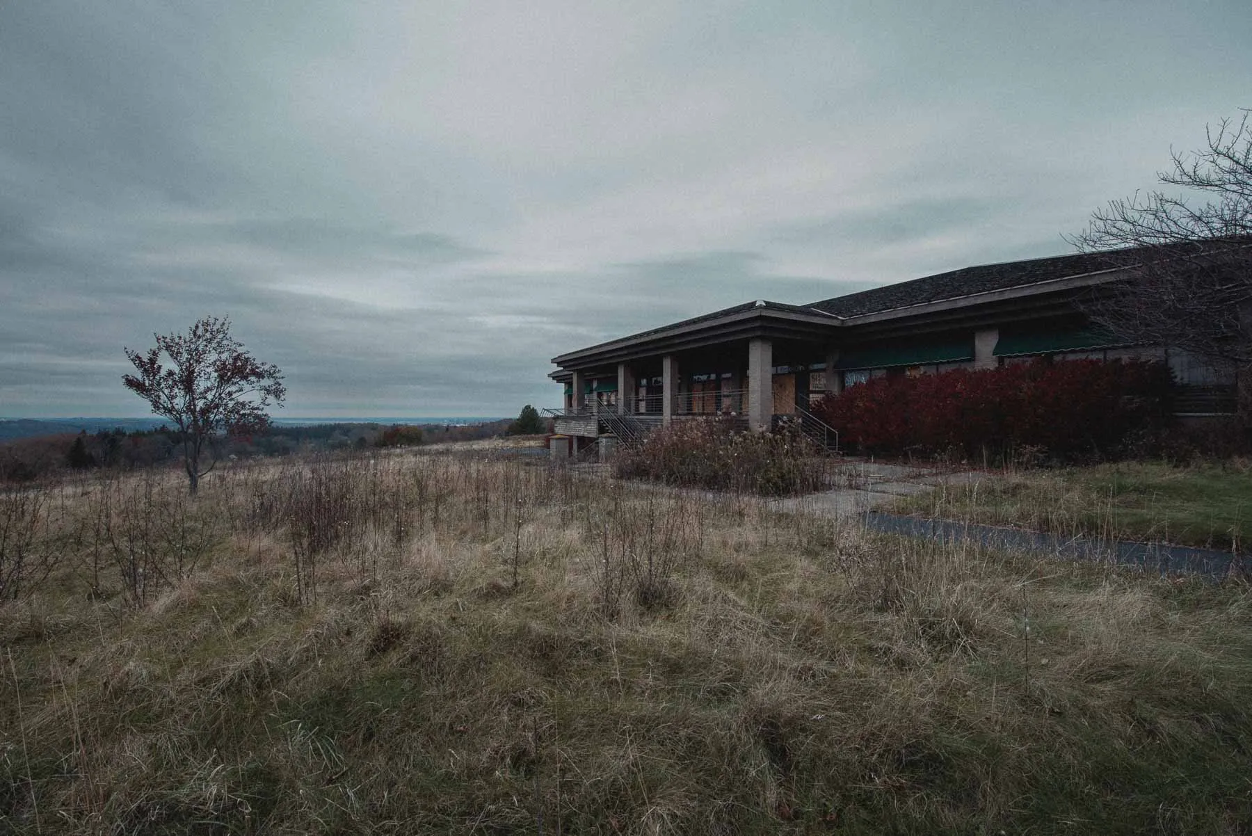 Clubhouse deck overlooking the LaFayette Hills golf course
