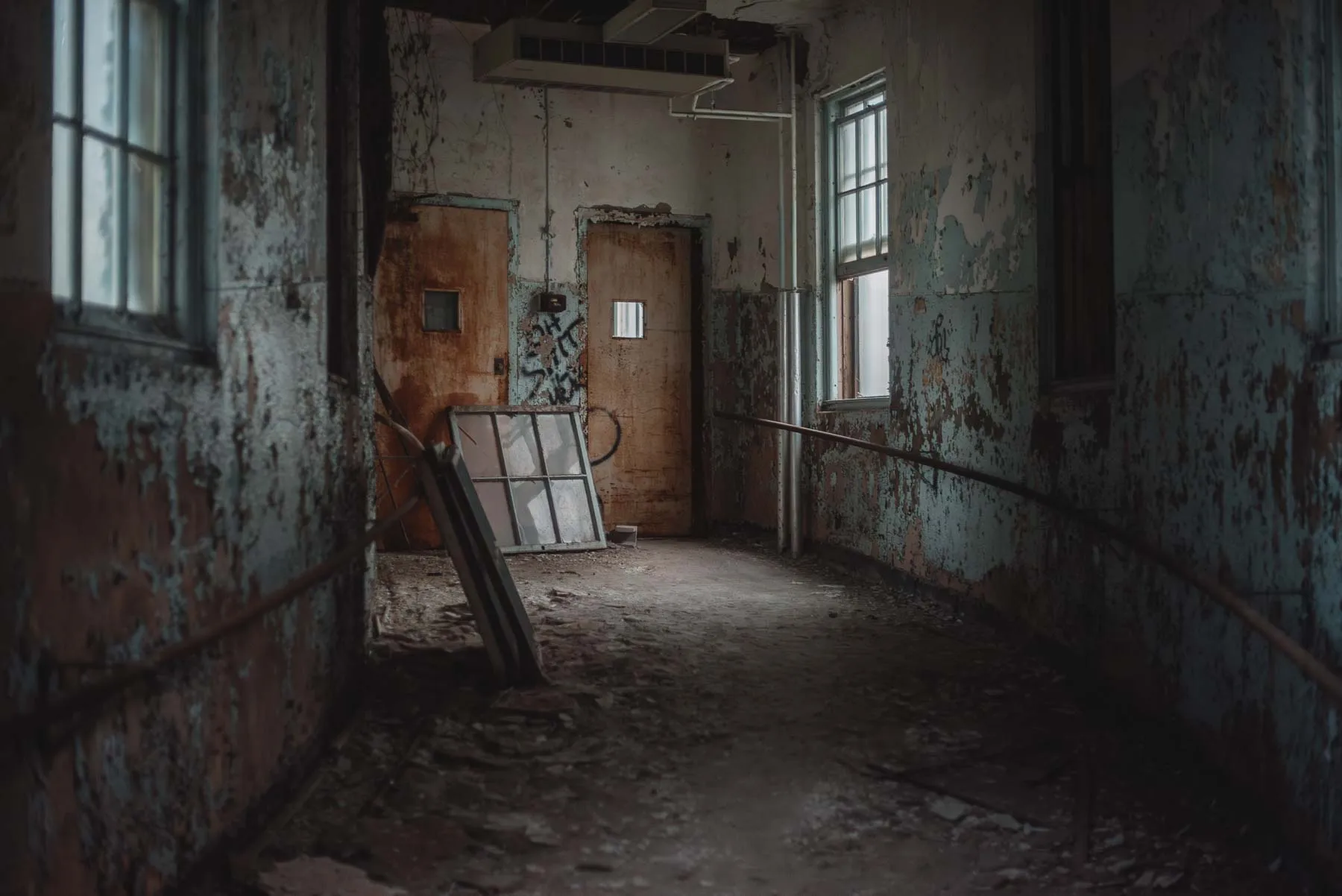 Curved hallway connecting the wards at the Richardson Olmsted Complex