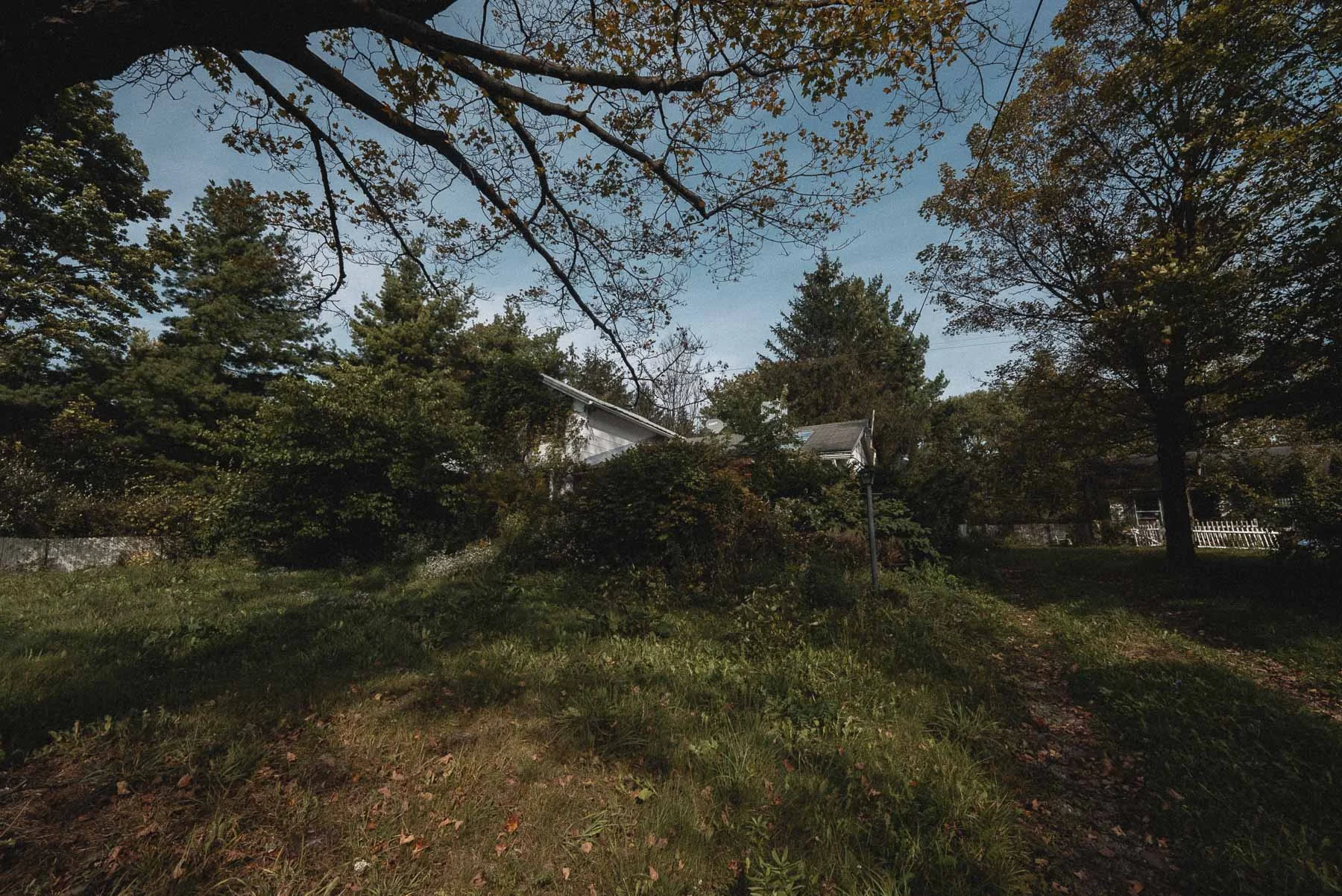 Exterior of the abandoned Starcruiser House in Tioga County, New York