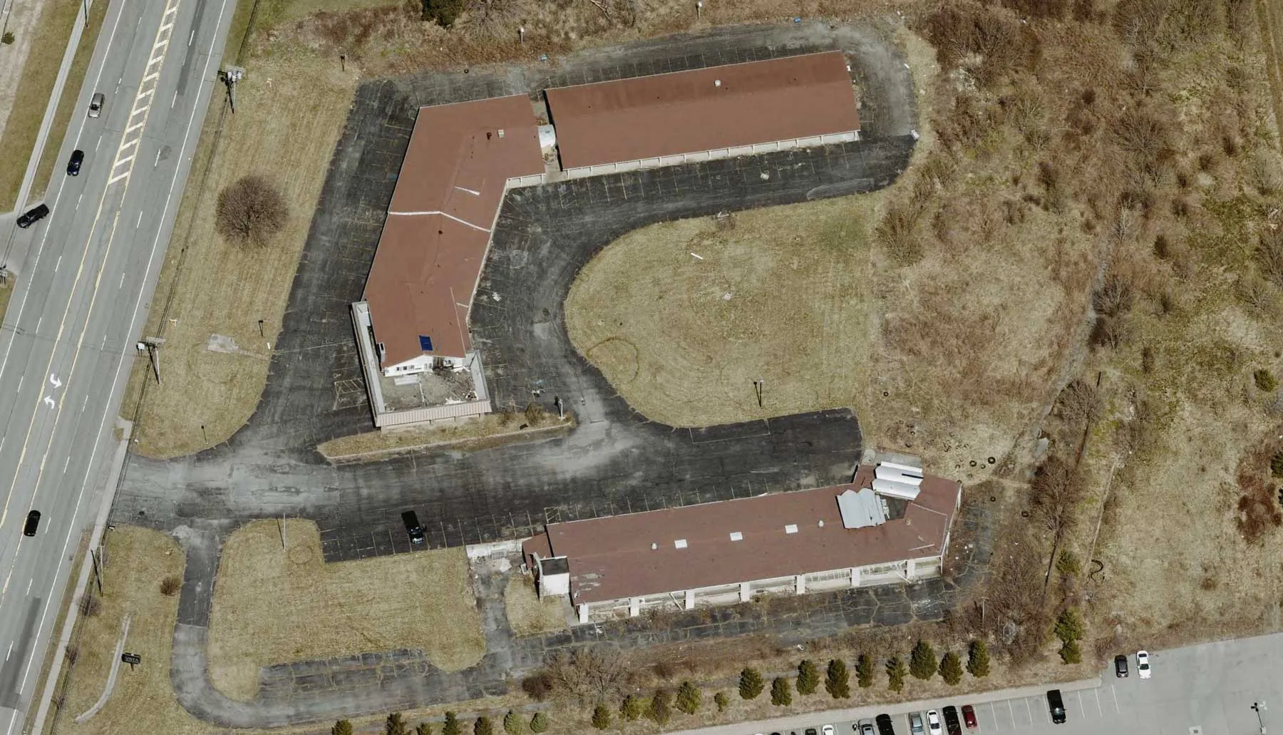 2012 aerial photograph of the Vista Heights Inn property in Henrietta, New York